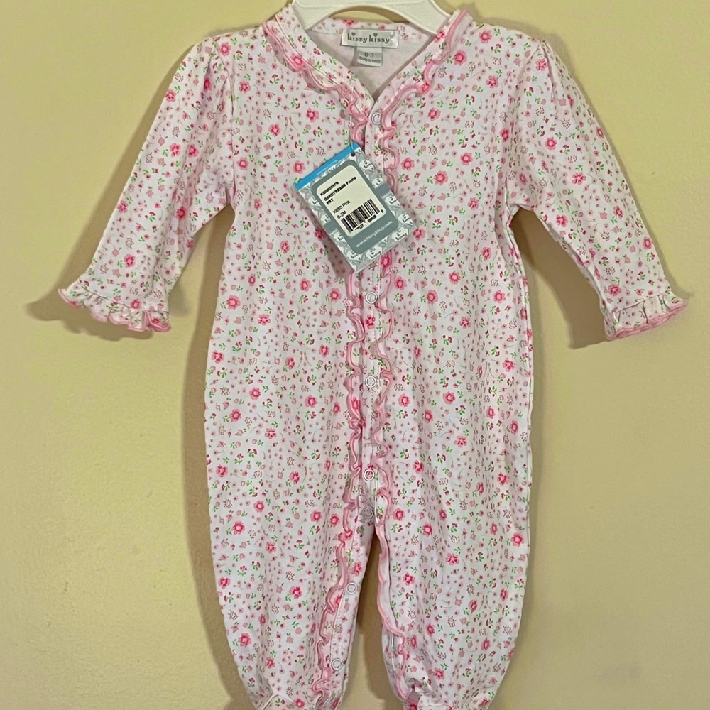 NWT Set of 2 Kissy Kissy brand sleepers for baby girl, 0-3mo
